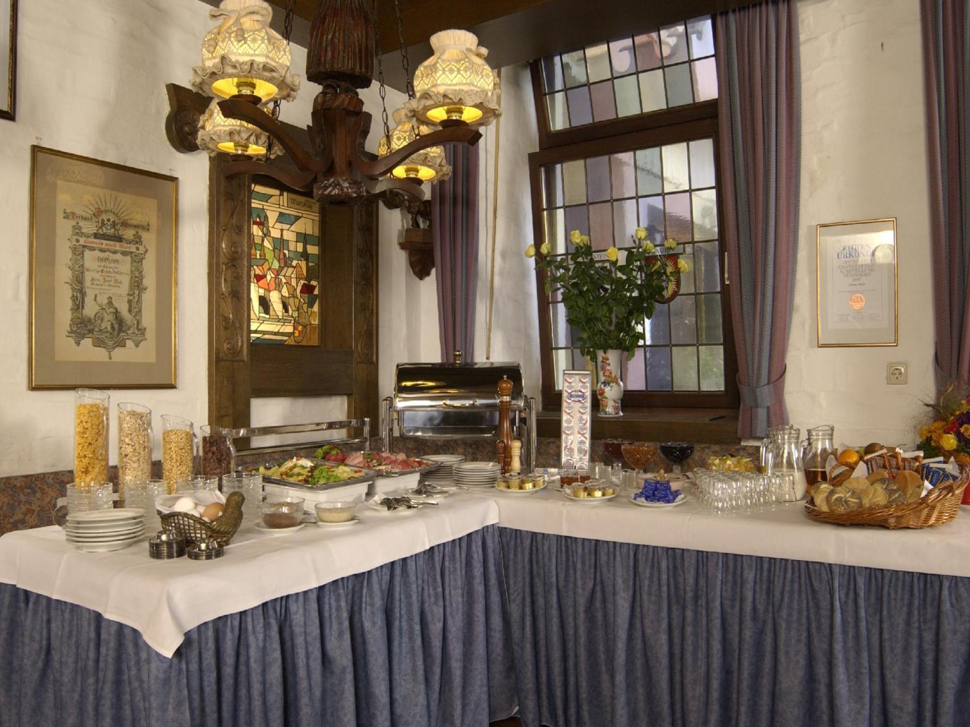 City Partner Hotel Strauss Wurtzbourg Extérieur photo