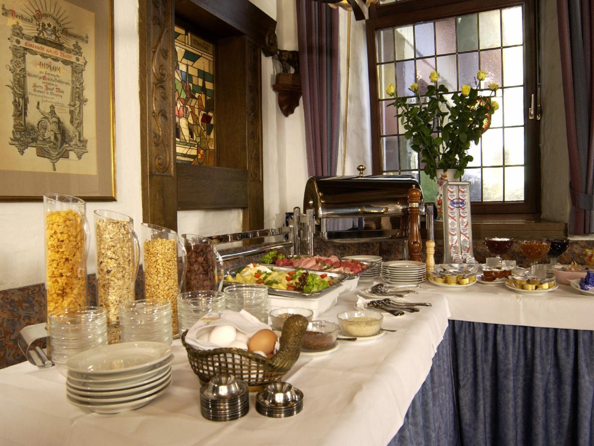 City Partner Hotel Strauss Wurtzbourg Extérieur photo