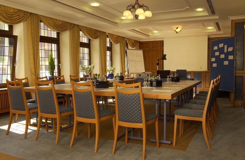 City Partner Hotel Strauss Wurtzbourg Extérieur photo