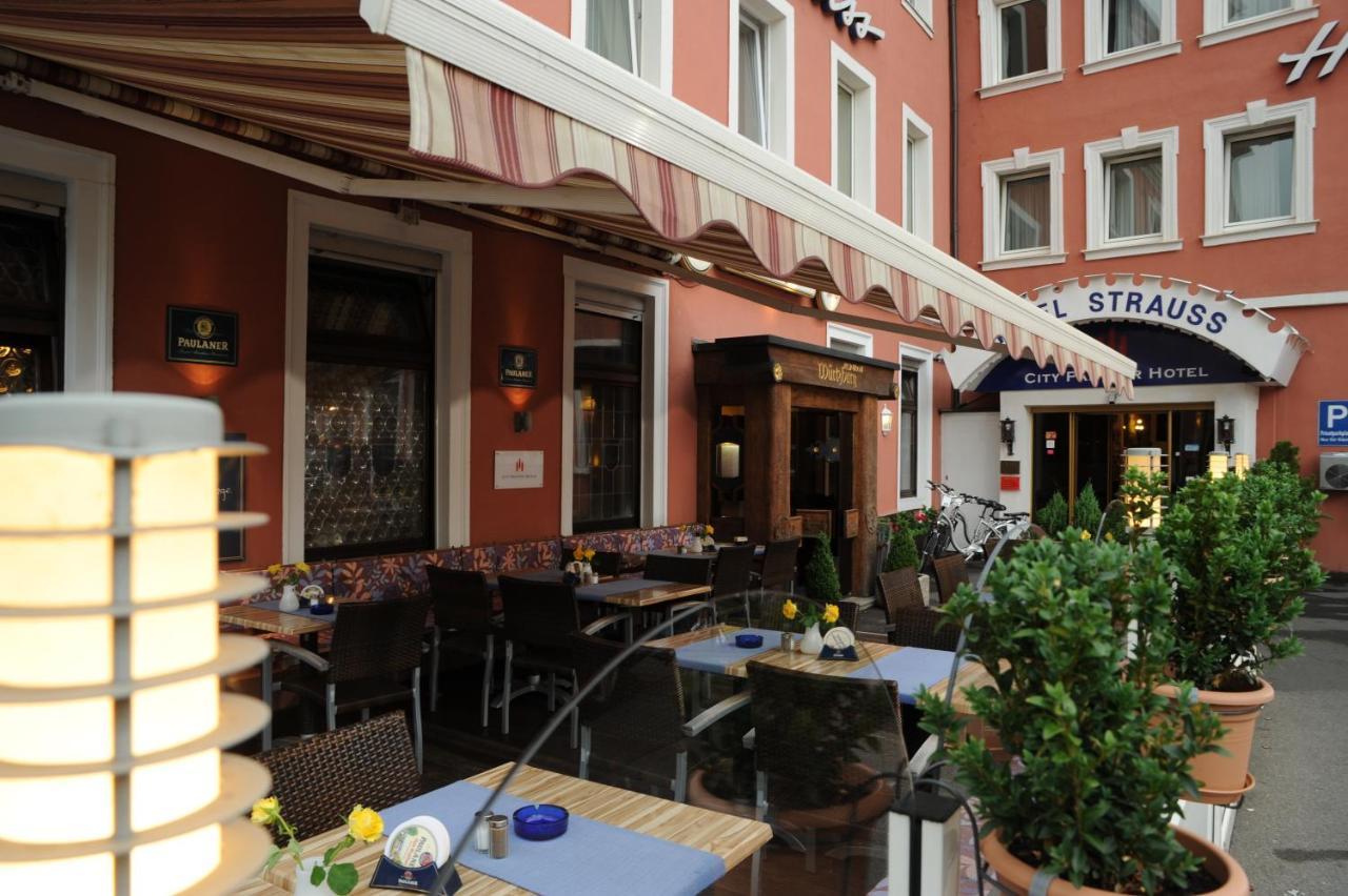 City Partner Hotel Strauss Wurtzbourg Extérieur photo